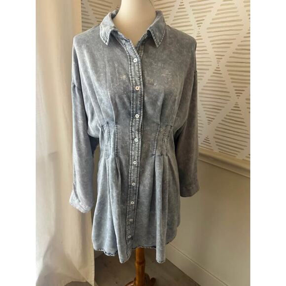 entro Dresses & Skirts - Entro Women’s Medium Faux Acid Wash Denim Button Up Mini Dress